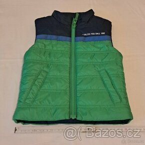 Prodám dětskou oboustrannou vestu, vel.88 zn. s´OLIVER,