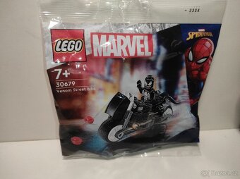 Lego Marvel Venomova streetová motorka