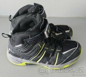 Boty vel .32 Umbro