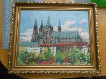 Starý vyšívaný obraz Pražský hrad - zasklený - zarámovaný