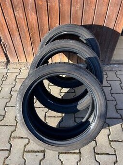 Pneu Bridgestone 225/40R18 letni