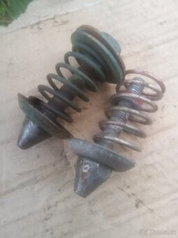 Škoda 100 100L 110L zámky kapot