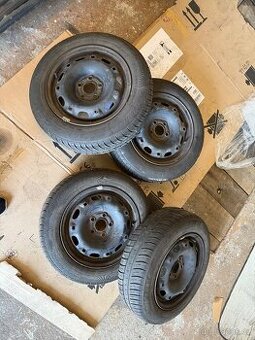 Pneu 165/70/14 81T s diskem, rozteč 5x100