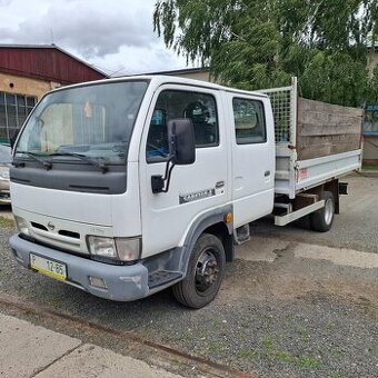 NISSAN CABSTAR SKLÁLĚČ JEDNOSTRANNÝ, R.2003, 7 MÍST