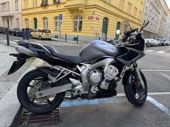 Yamaha FZS 600 Fazer