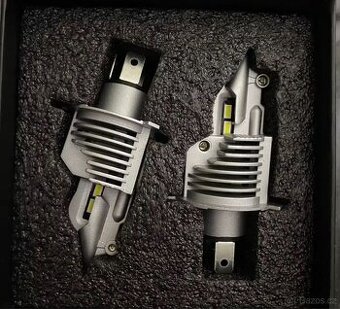 LED žárovky H4