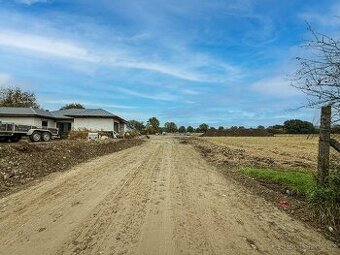 Stavební pozemek 900m2 na prodej, Kunovice u UH