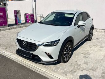 ► MAZDA CX-3 2.0i 88KW REVOLUTION HEAD-UP-LED-KAMERA-TAŽNÉ