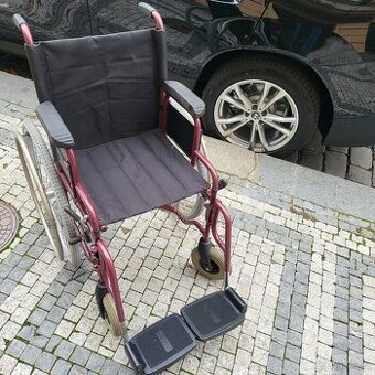 Meyra invalidní vozík, fialový, nevyužitý