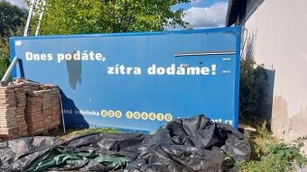 Kontejner se střešním oknem