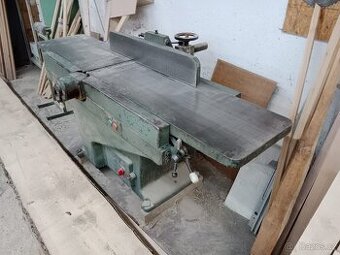 SROVNAVACKA AU 400