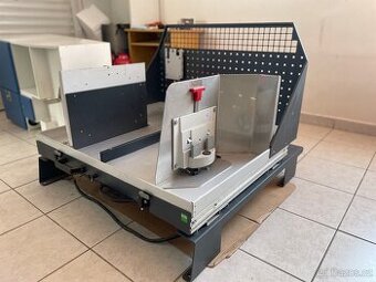 Vestavba - šuple do záchranářského vozu RV