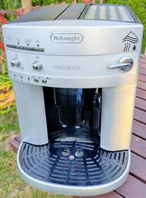DeLonghi Magnifica 3200S Stříbr.-plnoautomat. Sleva 2900Kč