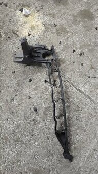 Bmw x6 e71 držák levého blatniku