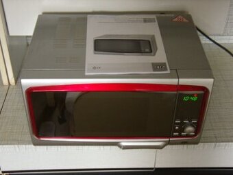 Prodám MIKROVLNNOU TROUBU S GRILEM zn. Eta 0206