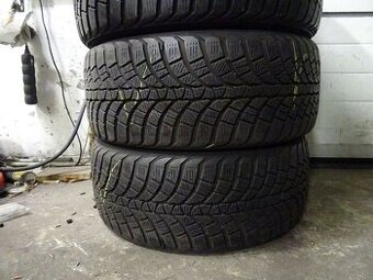 Zimní pneu Kumho Wintercraft, 235/50/17, 4 ks, 7-8 mm