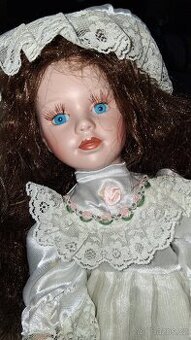 Panenka s porcelánovou hlavou