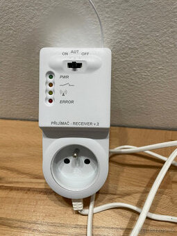 Bezdrátový přijímač do zásuvky BT005