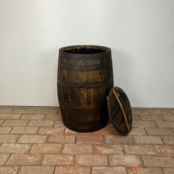 Dřevěný sud na vodu - natřený