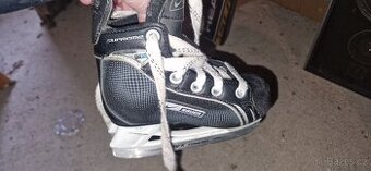 Spickove detske brusle Bauer vel Y9 eur 27