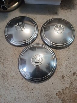 Chromované poklice Škoda