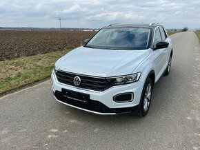 ►VW T-ROC 1.6 TDI 85KW STYLE FULL LED-NAVI-KAMERA-TAŽNÉ 17"