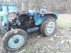 Traktor Škoda 30