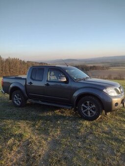 Nissan Navara 2,5 DCI D401 140kw 4x4