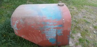 Prodám šikmou nádrž zetor 5611 - 6945