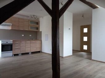 Pronájem byt Sedlčany 2kk 41m2 podkrovní