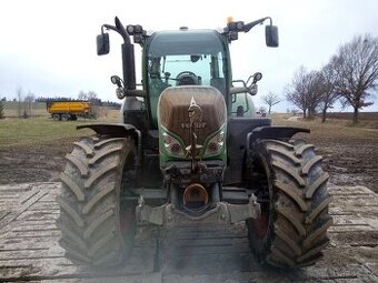 Traktor Fendt 724 - 1