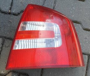 Zadní pravé světlo Škoda Octavia 2 sedan - 1