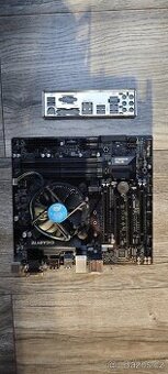 GIGABITE GA-B250M-D3H DDR4