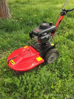 Vari XP200 , bubnová sekačka s pojezdem