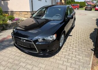 Mitsubishi Lancer 1,6 Mivac 1 Majitel WEBASTO benzín