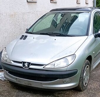 Peugeot 206 na díly