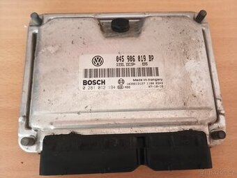 vw Polo 9N 1.4TDI řídící jednotka motoru