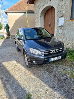 TOYOTA RAV4 2.2D 130kw