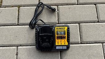 Nová nabíječka AKU baterií DeWalt DCB1104