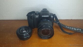 Samsung NX10 + 2x objektiv