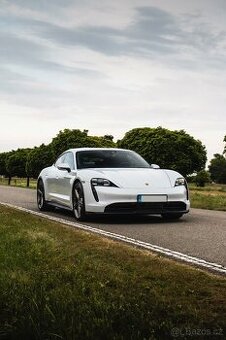 Porsche Taycan 4S
