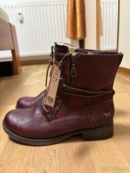 NOVÉ zimní dámské boty Mustang vel.49