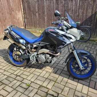 Aprilia Pegaso strada