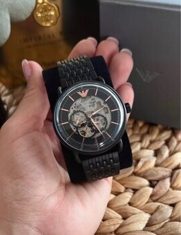 Mechanické hodinky Emporio Armani