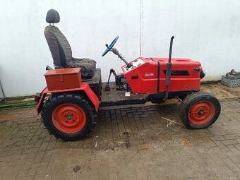 Malotraktor na prodej.