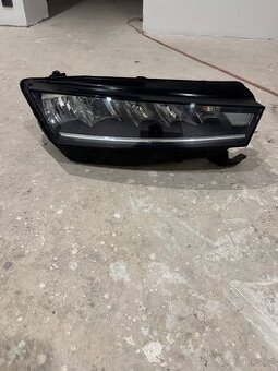 ŠKODA OCTAVIA 4 PRAVÝ PŘEDNÍ LED SVĚTLOMET