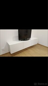 Závěsná skřínka pod TV IKEA