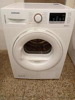 Sušička prádla s tepelným čerpadlem Samsung