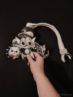 Dětský kolotoč nad postýlku