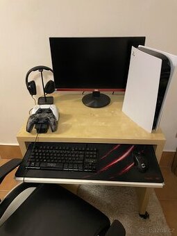 PlayStation 5 + 2 ovladače, monitor a další TOP stav